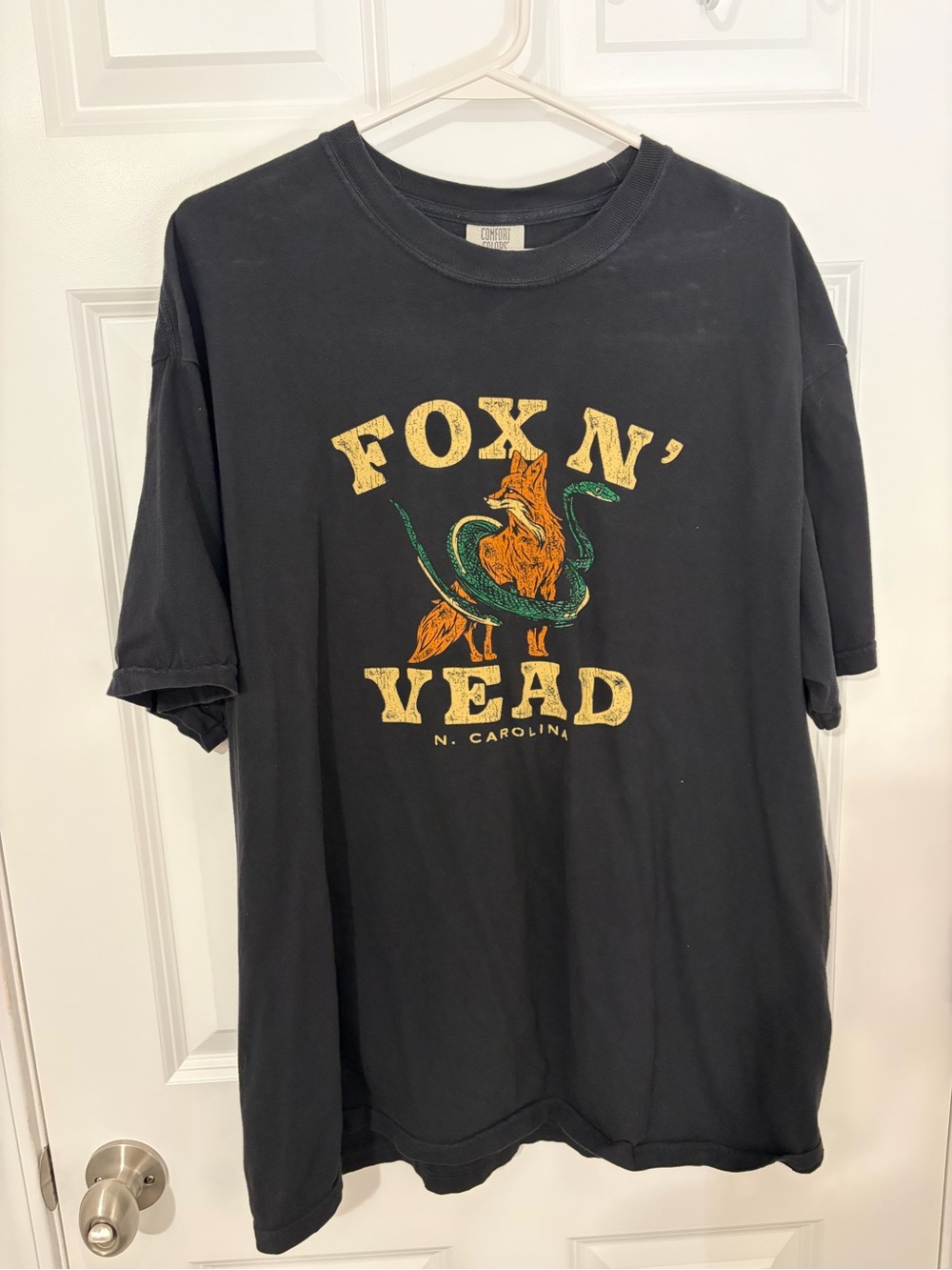 Fox N' Vead Black Graphic Snake and Fox T-Shirt Comfort Colors XL